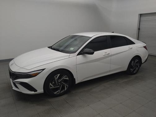 2025 Hyundai ELANTRA Sport