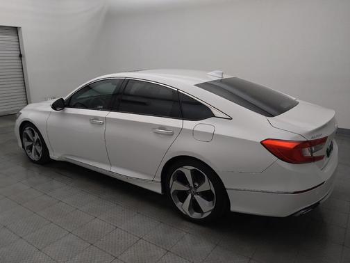 Platinum White Pearl 2018 Honda Accord Touring 2.0T