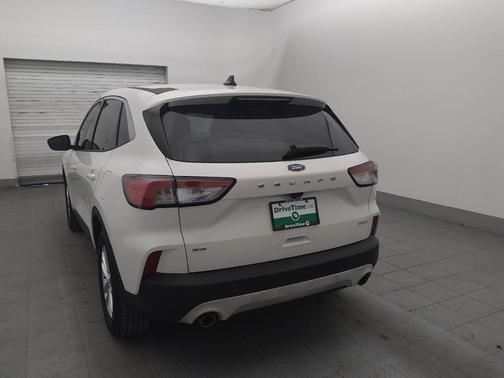 Star White Metallic Tri-Coat 2020 Ford Escape SE
