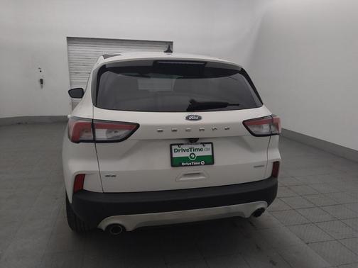 Star White Metallic Tri-Coat 2020 Ford Escape SE
