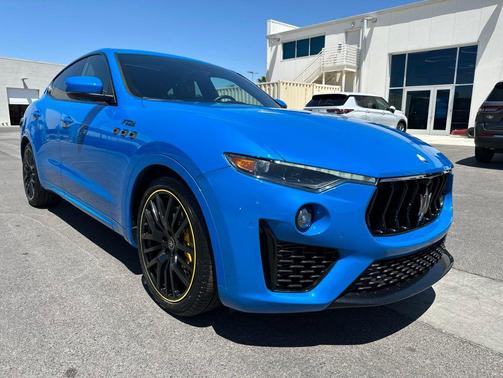 Azzuro Tributo (Blue) 2022 Maserati Levante Tributo