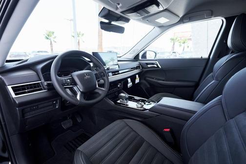 2025 Mitsubishi Outlander SE 2.5 2WD