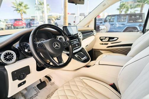 2021 Mercedes-Benz Metris Base