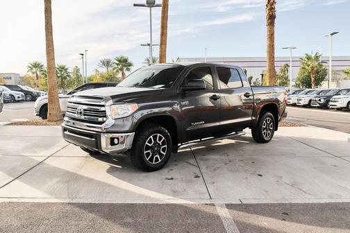 2017 Toyota Tundra SR5