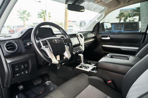 2017 Toyota Tundra SR5