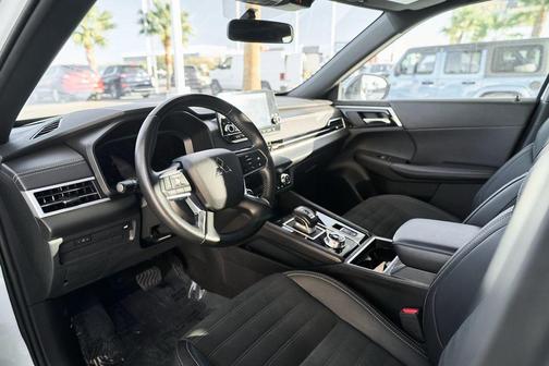 2024 Mitsubishi Outlander SE Ralliart S-AWC