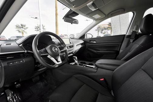 2022 Nissan Altima S FWD