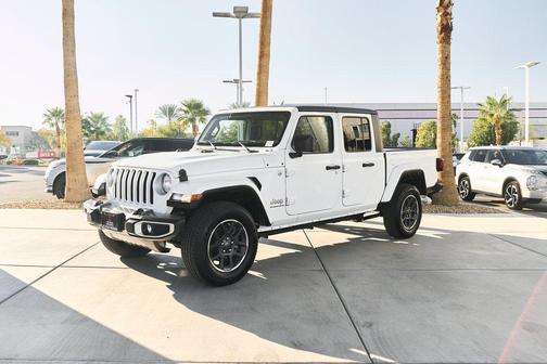 2023 Jeep Gladiator Overland