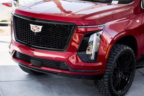 2025 Cadillac Escalade Sport