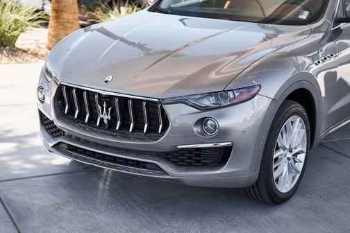 Grigio Metallic 2022 Maserati Levante GT