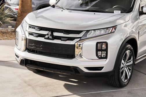 2024 Mitsubishi Outlander Sport SE