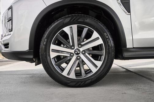 2024 Mitsubishi Outlander Sport SE