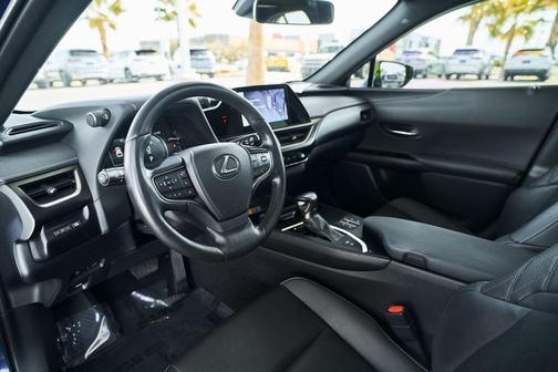 2023 Lexus UX 250h F Sport