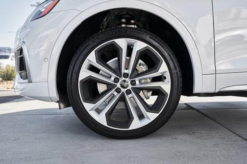 2021 Audi Q5 45 Prestige