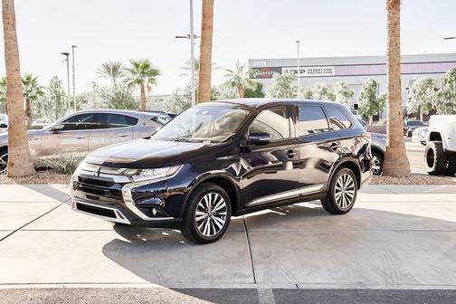 2020 Mitsubishi Outlander SE