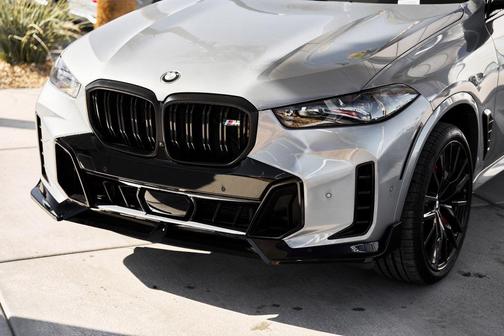 2025 BMW X5 M60i