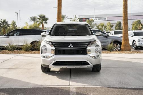 2024 Mitsubishi Outlander SE 2.5 2WD
