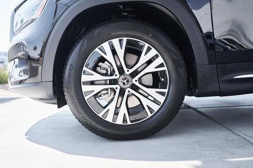 2025 Mercedes-Benz GLB 250 4MATIC