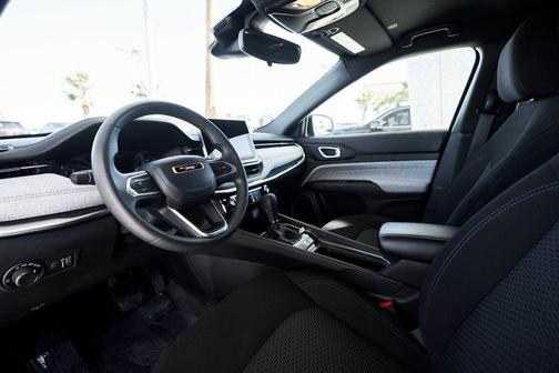 Diamond Black Crystal Pearlcoat 2023 Jeep Compass Sport