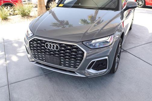 Chronos Gray Metallic 2023 Audi Q5 45 S line Premium