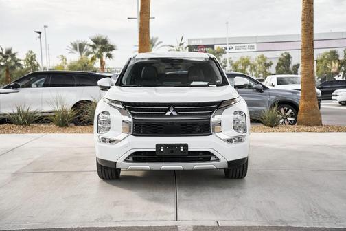 2023 Mitsubishi Outlander SE Special Edition 2WD