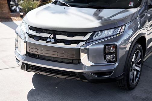 2025 Mitsubishi Outlander Sport SE