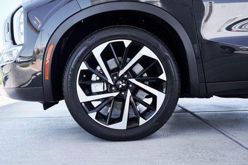 2023 Mitsubishi Outlander PHEV SE S-AWC