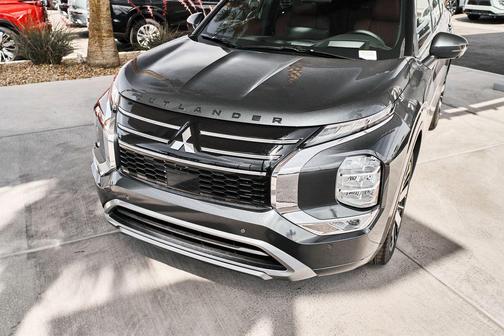 Graphite Grey With Black Roof 2026 Mitsubishi Outlander SEL 1.5T 2WD