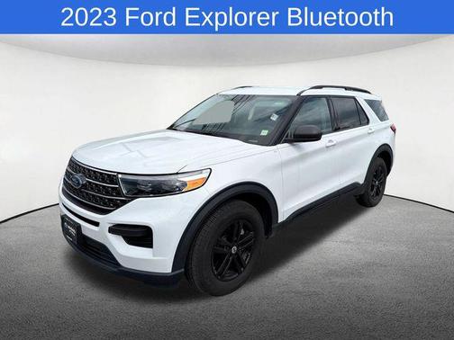 Oxford White 2023 Ford Explorer XLT