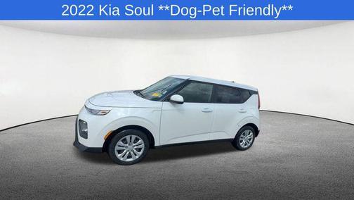 Snow White Pearl 2022 Kia Soul LX