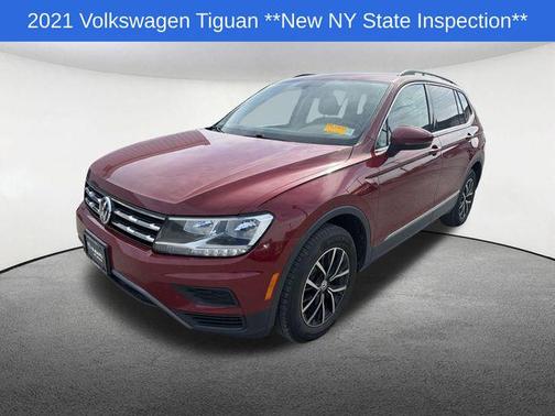 Cardinal Red Metallic 2021 Volkswagen Tiguan 2.0T SE 4MOTION