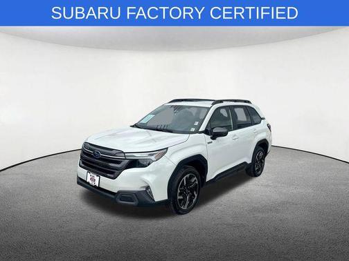 Crystal White Pearl 2025 Subaru Forester Hybrid Limited
