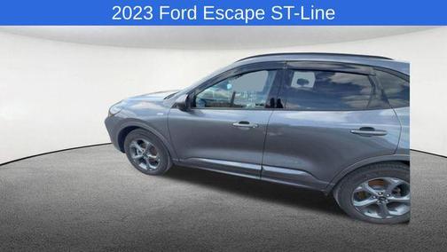 Carbonized Gray Metallic 2023 Ford Escape ST-Line