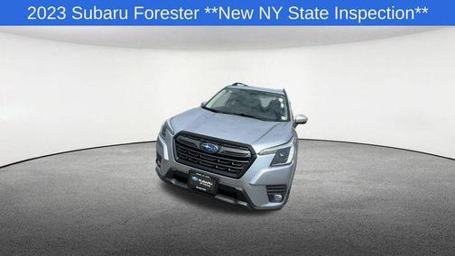 Ice Silver Metallic 2023 Subaru Forester Limited