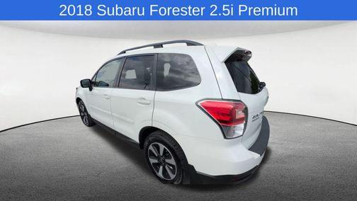 Crystal White Pearl 2018 Subaru Forester 2.5i Premium