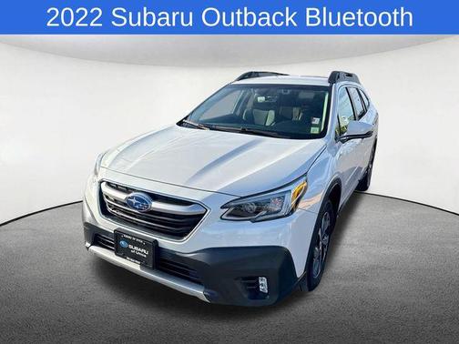 Crystal White Pearl 2022 Subaru Outback Limited
