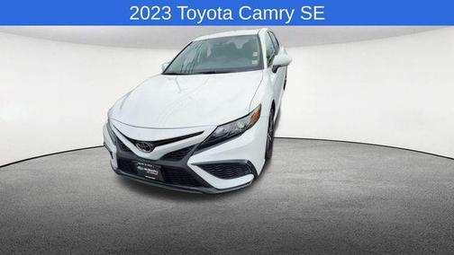 Ice Cap 2023 Toyota Camry SE