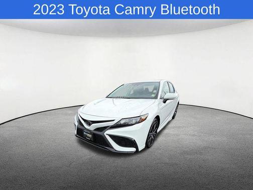 Ice Cap 2023 Toyota Camry SE