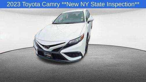 Ice Cap 2023 Toyota Camry SE