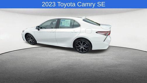 Ice Cap 2023 Toyota Camry SE