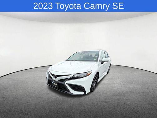 Ice Cap 2023 Toyota Camry SE