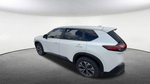 Pearl White Tricoat 2023 Nissan Rogue SV