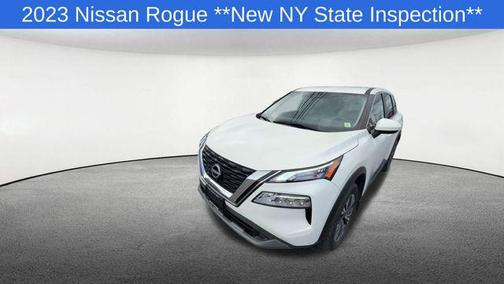 Pearl White Tricoat 2023 Nissan Rogue SV