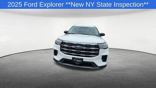 Star White Metallic Tri-Coat 2025 Ford Explorer Active