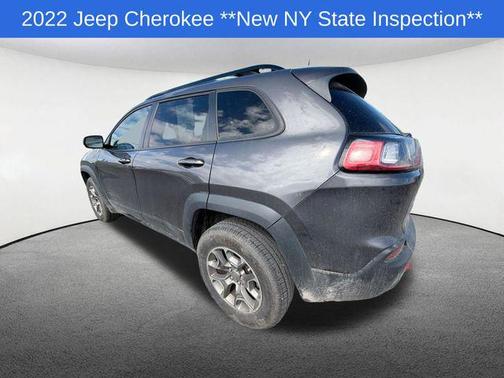 Granite Crystal Metallic Clearcoat 2022 Jeep Cherokee Trailhawk