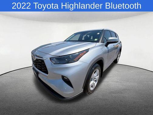 Celestial Silver Metallic 2022 Toyota Highlander LE