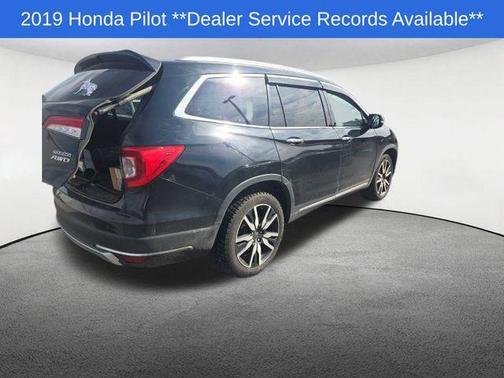 2019 Honda Pilot Touring 8-Passenger
