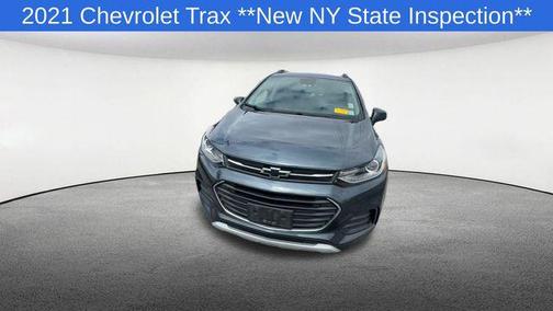Shadow Gray Metallic 2021 Chevrolet Trax LT