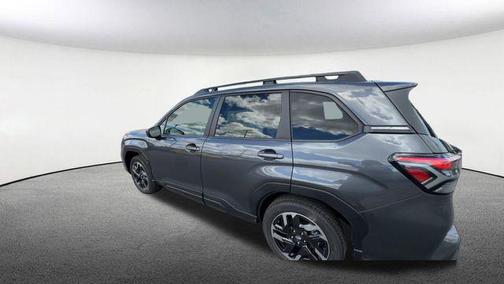 Magnetite Gray Metallic 2026 Subaru Forester Hybrid Premium