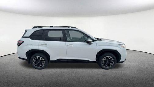Crystal White Pearl 2025 Subaru Forester Premium